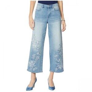 NWT DG2 by Diane Gilman Wide Leg Cropped Embroidered Floral Frayed Jeans- Size 6